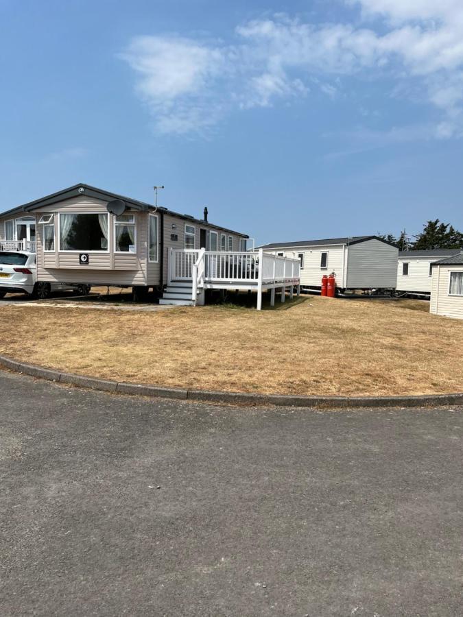 Beautiful Caravan In Trecco Bay! 74 Sycomore Bridgend  Buitenkant foto